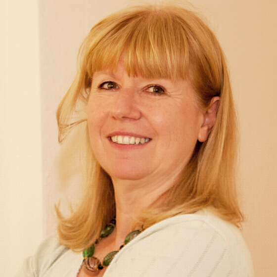 Adelheid Schmidt-Thomé, Historikerin und Autorin, Initiatorin von ‚Vergessene Münchnerinnen‘, Porträt in München